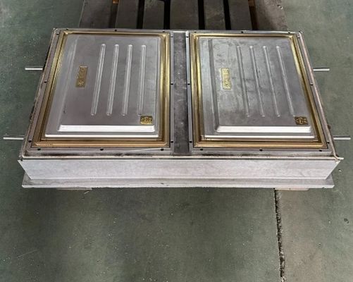 ABS / PA66 / PP / PC / PMMA Plastik Vakum Oluşturma Kapı Kalıbı